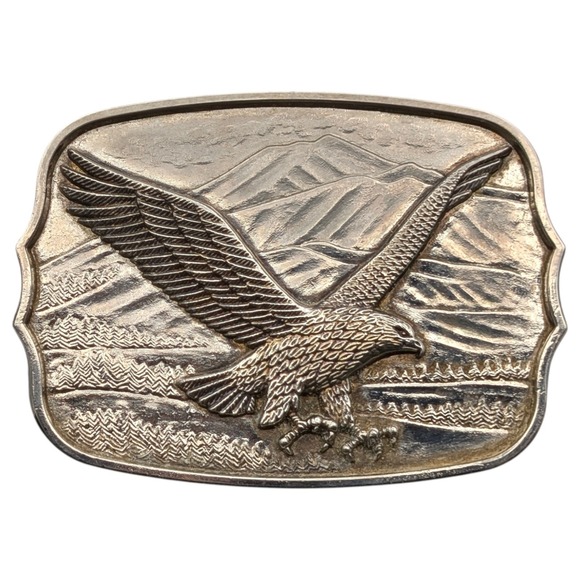 International Monetary Mint Belt Buckle Silver Tone Eagle Mountain Hong Kong - Picture 1 of 6